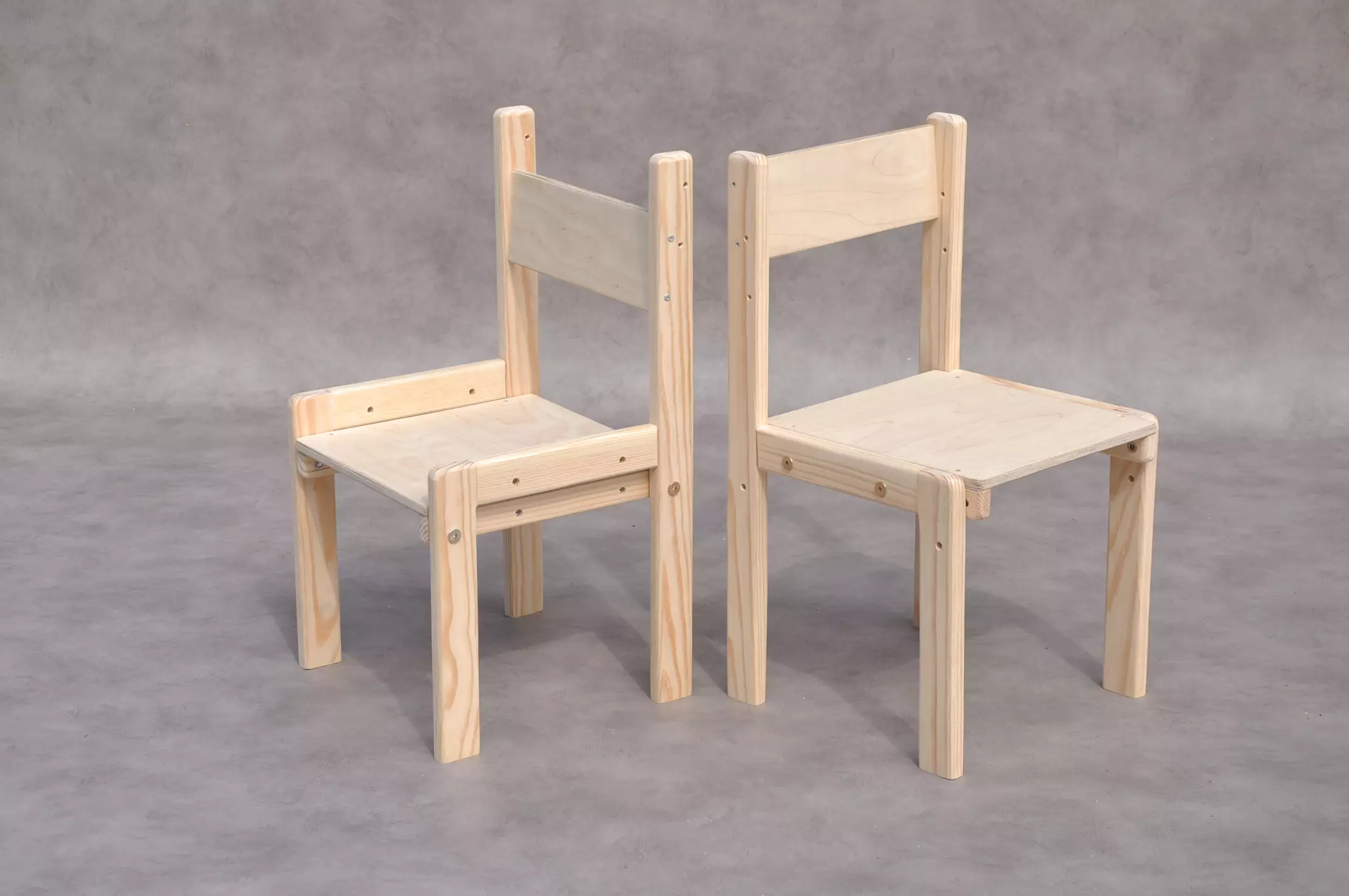 Children's ergonomic desk chair for toddlers and preschoolers by Barin Toys.